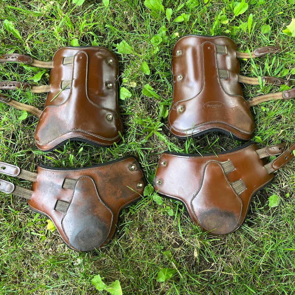 Prestige Italy leather horse boots - set of 4